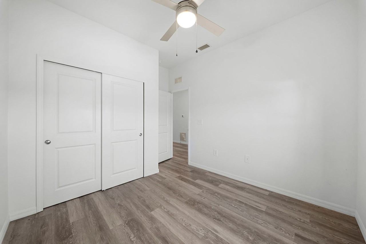 26481 26481 - 26483 Sandhill Blvd - Photo 6 of 25