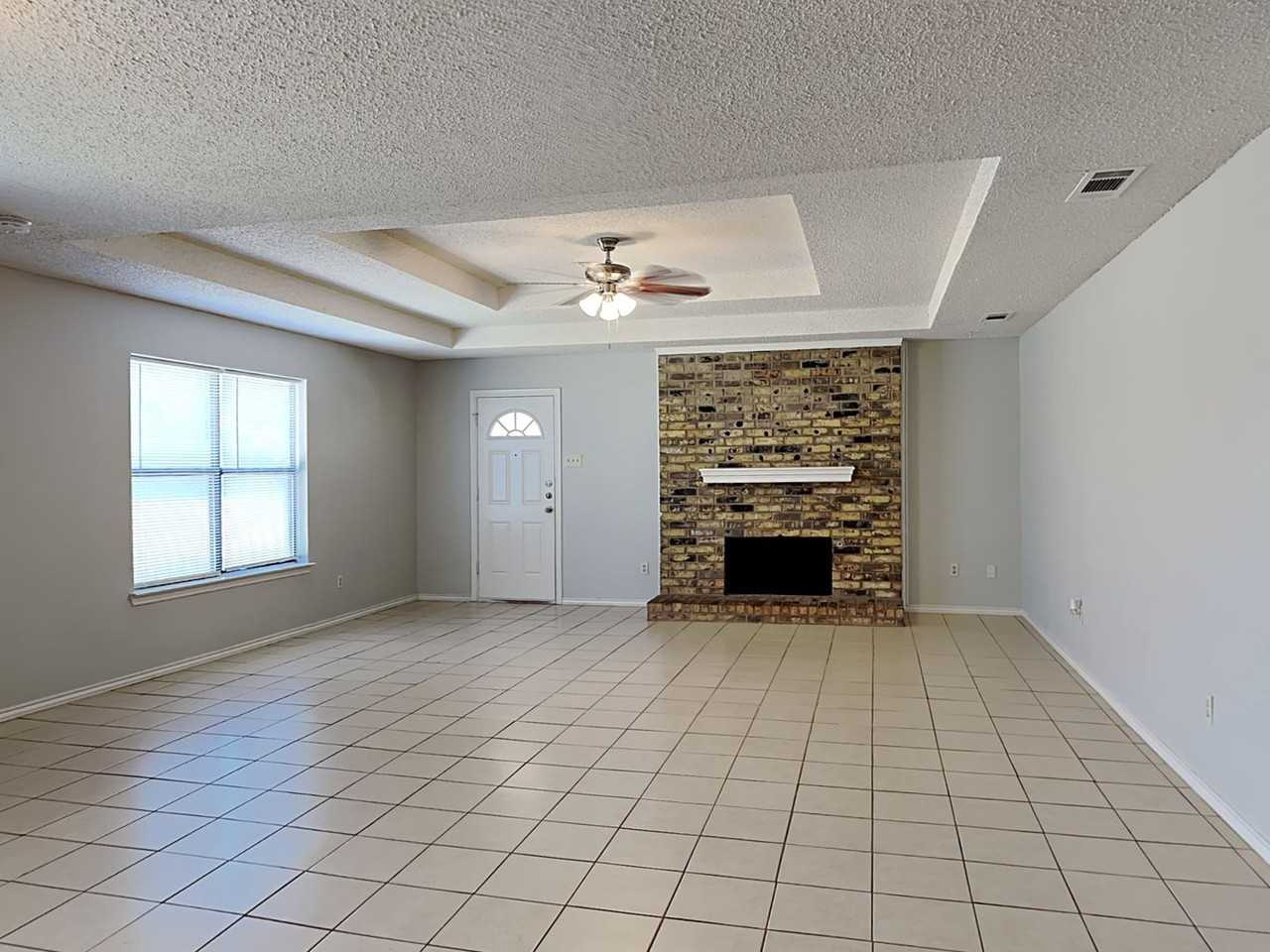 701 Penn Pl - Photo 5 of 16