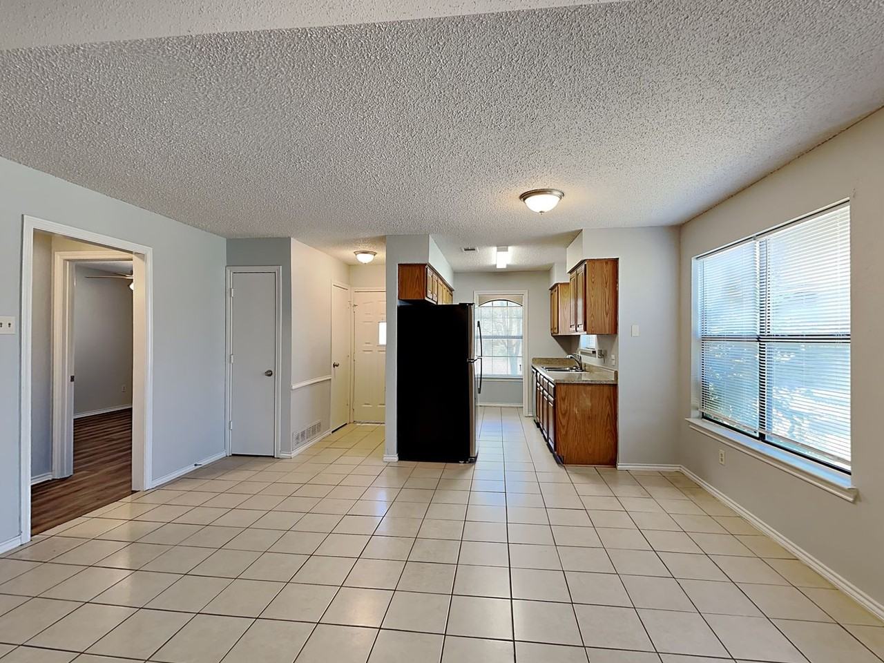 701 Penn Pl - Photo 6 of 16