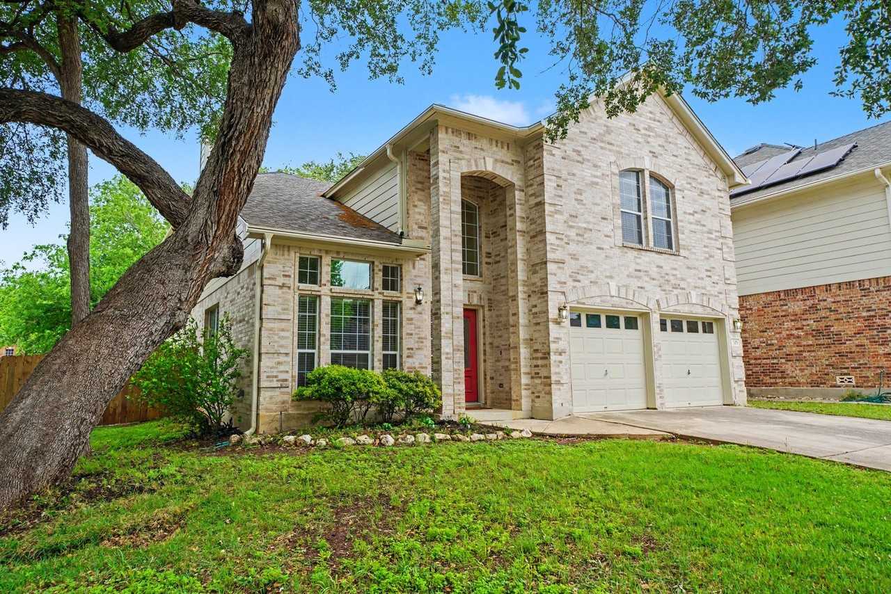525 Thurber Dr - Photo 3 of 50