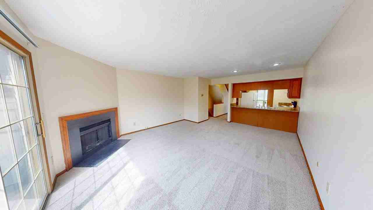 5917 Shadow Lake Cir - Photo 7 of 29