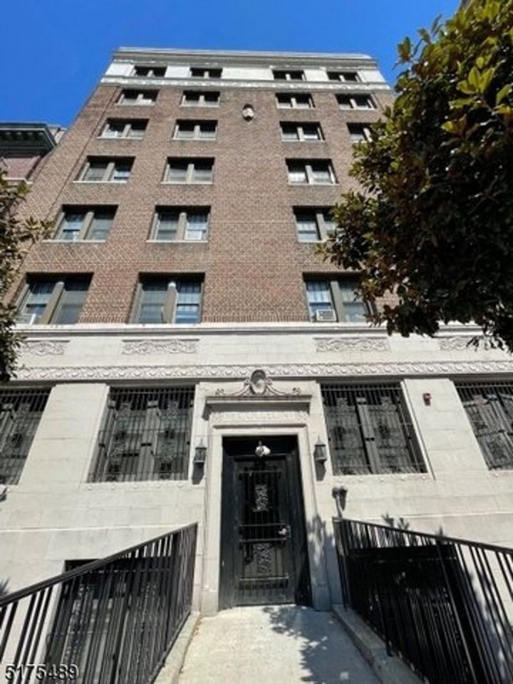 The Colleoni - Photo 3 of 10