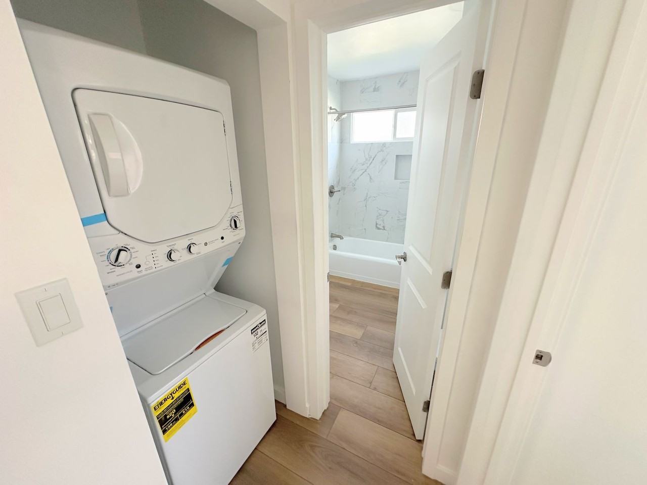 14410 Magnolia Blvd #1 - Photo 6 of 12