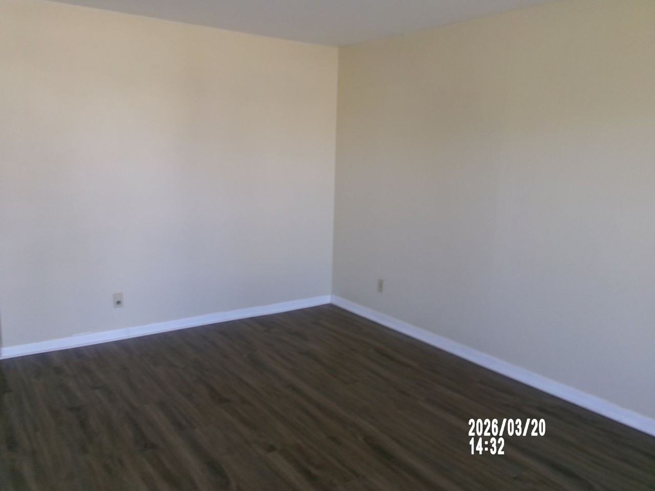 2206 Nw 43rd St - Photo 2 of 14