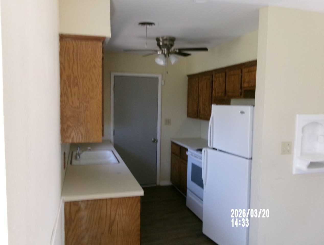 2206 Nw 43rd St - Photo 4 of 14