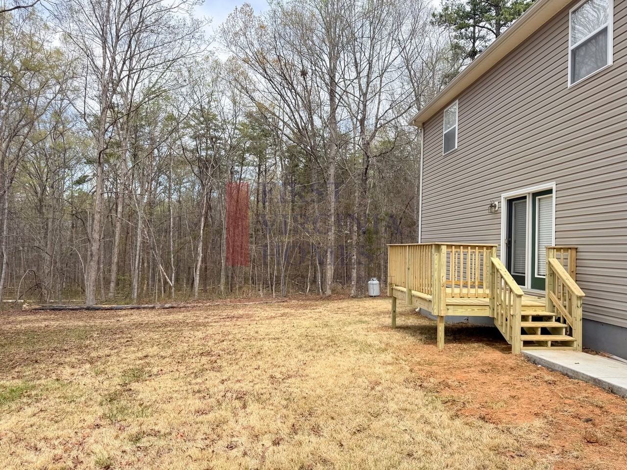 165 Columbia Rd - Photo 2 of 16