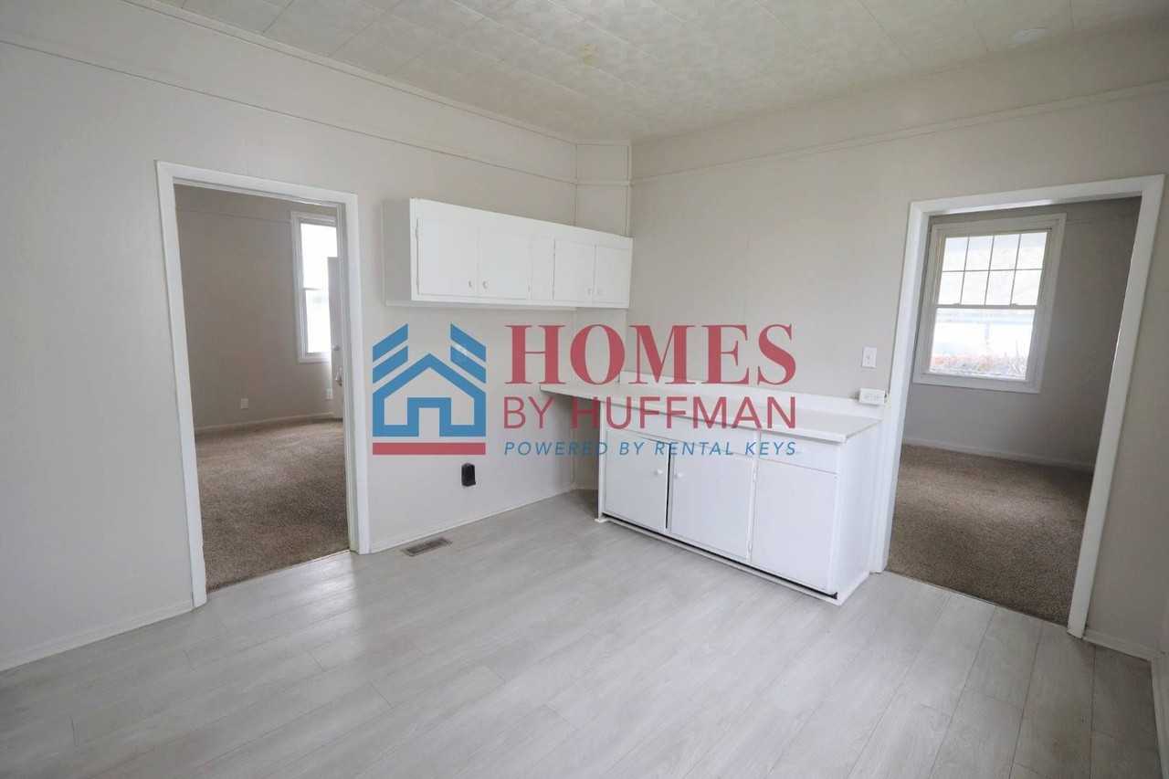 202 Herndon Dr - Photo 6 of 13