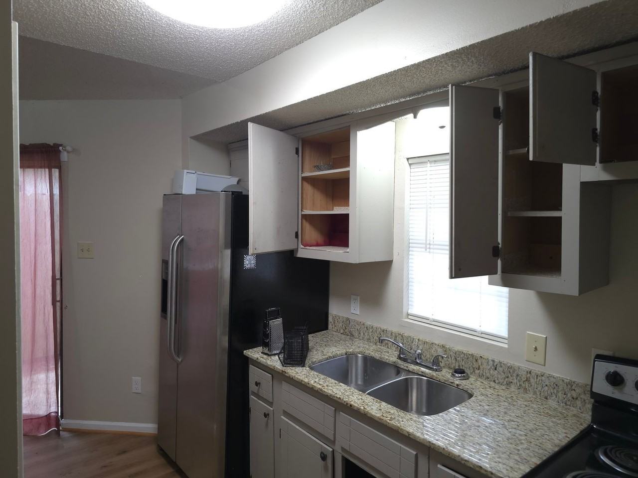 812 Shady Heights Rd - Photo 7 of 12