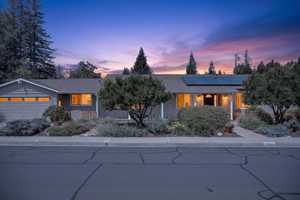 featured image of 1769 Bishop Dr