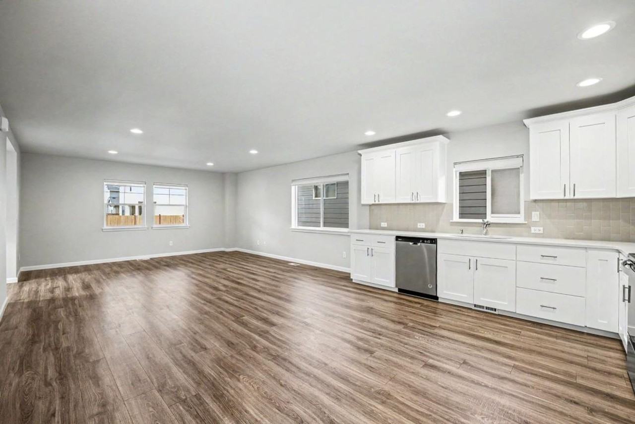 14337 100th Ave Se - Photo 7 of 34