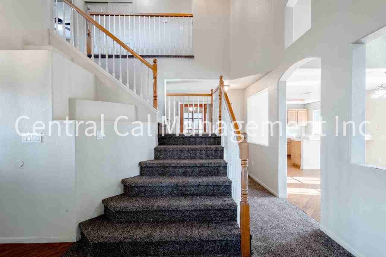 4000 Mariana Way - Photo 4 of 25