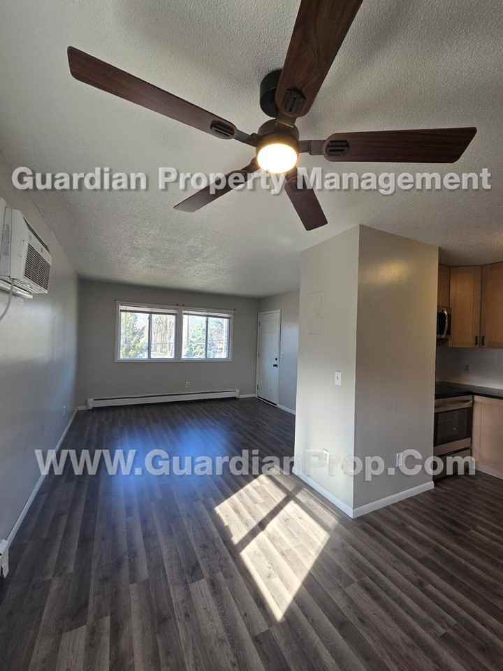 2426 County Road I - Photo 3 of 9