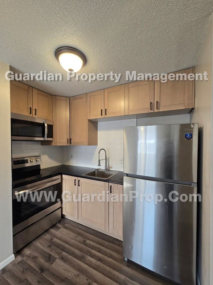 2426 County Road I - Photo 4 of 9