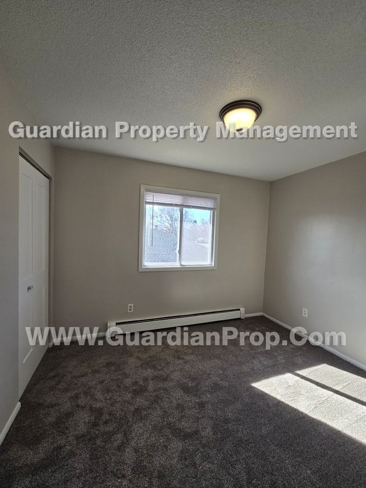 2426 County Road I - Photo 5 of 9