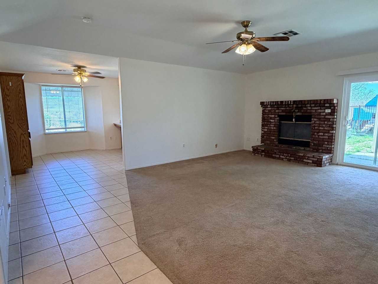 22120 Mccarthy Dr - Photo 2 of 11