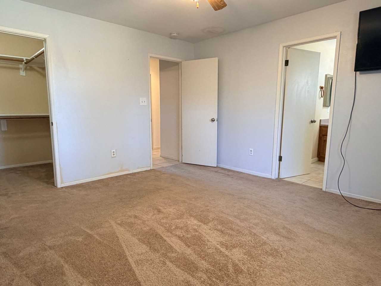 22120 Mccarthy Dr - Photo 7 of 11