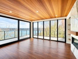 featured image of 2514 Dexter Ave N