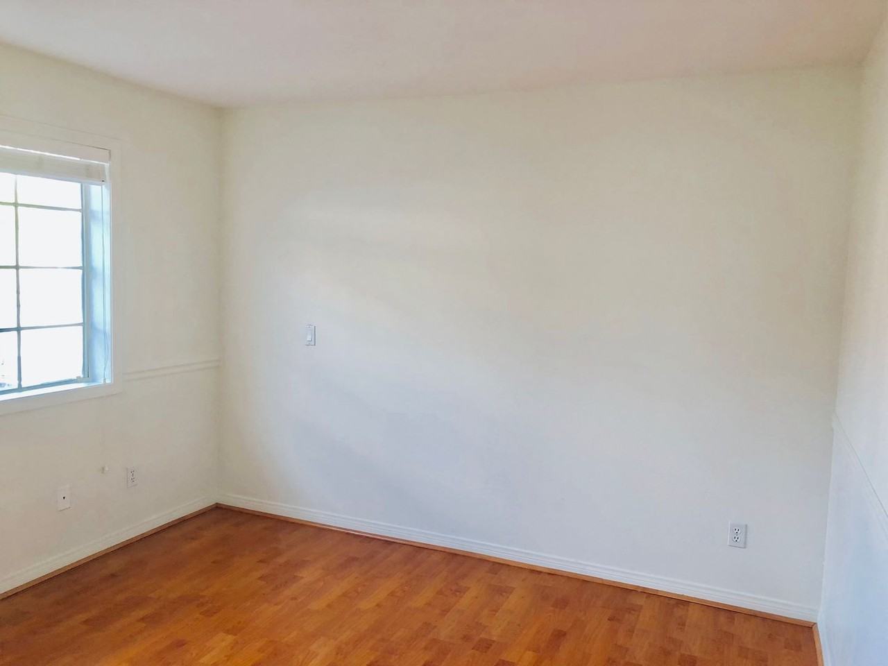 1215 N San Gabriel Ave #202 - Photo 7 of 16