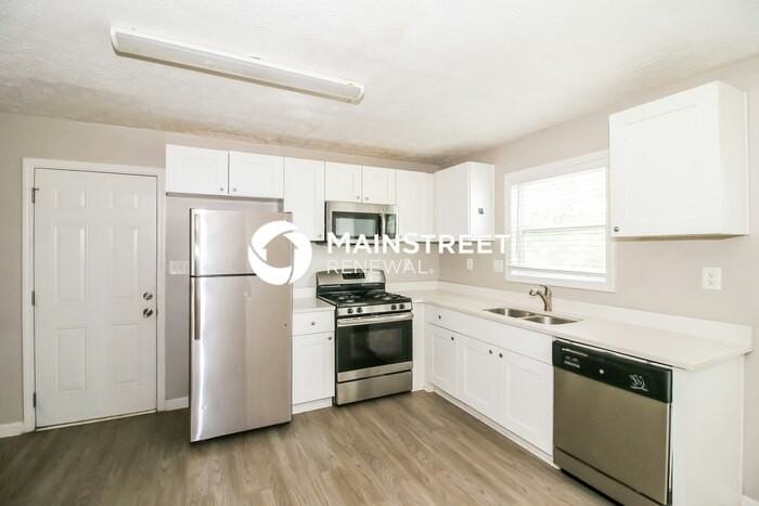 115 Anna Ave - Photo 5 of 18