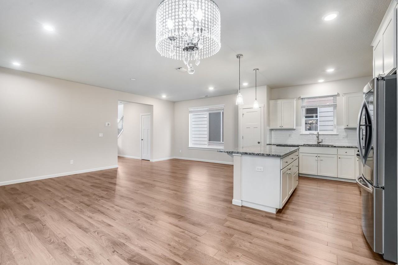 6935 Se Red Alder St - Photo 5 of 14