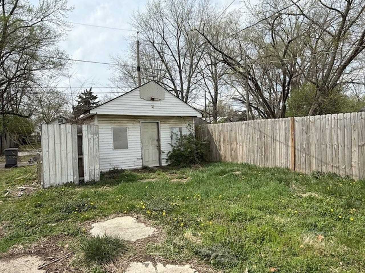 1550 N Rural St - Photo 3 of 14