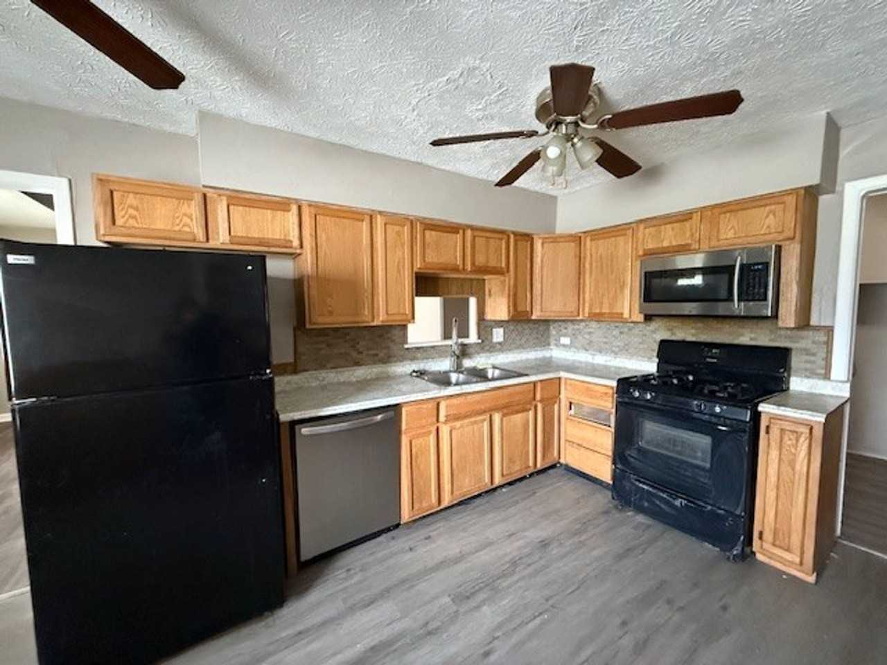 1550 N Rural St - Photo 4 of 14