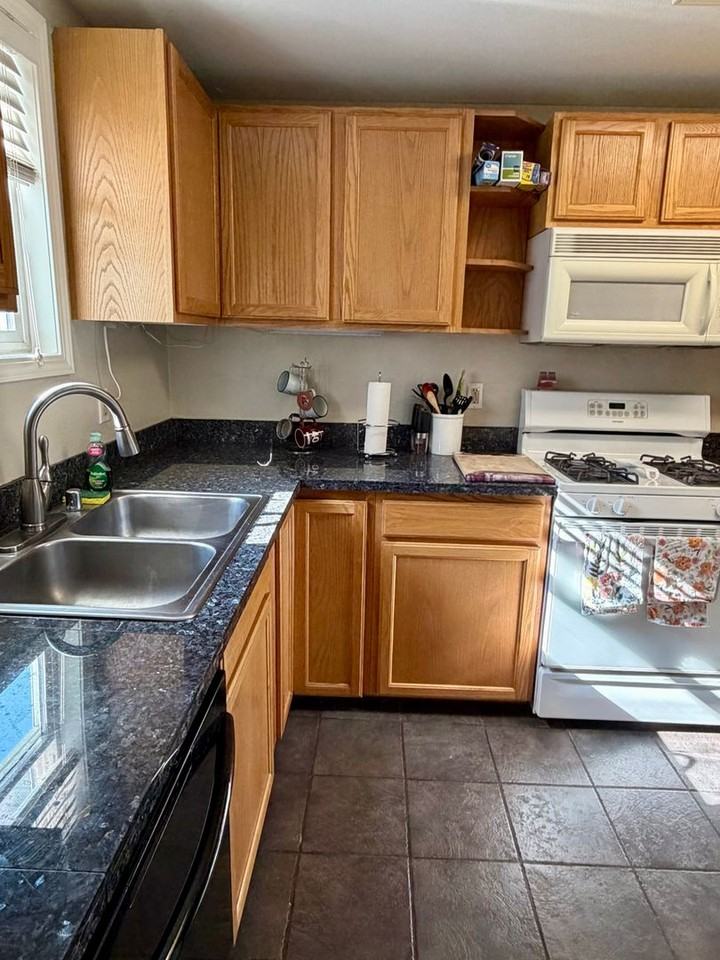 4012 Reka Dr #G2 - Photo 3 of 16