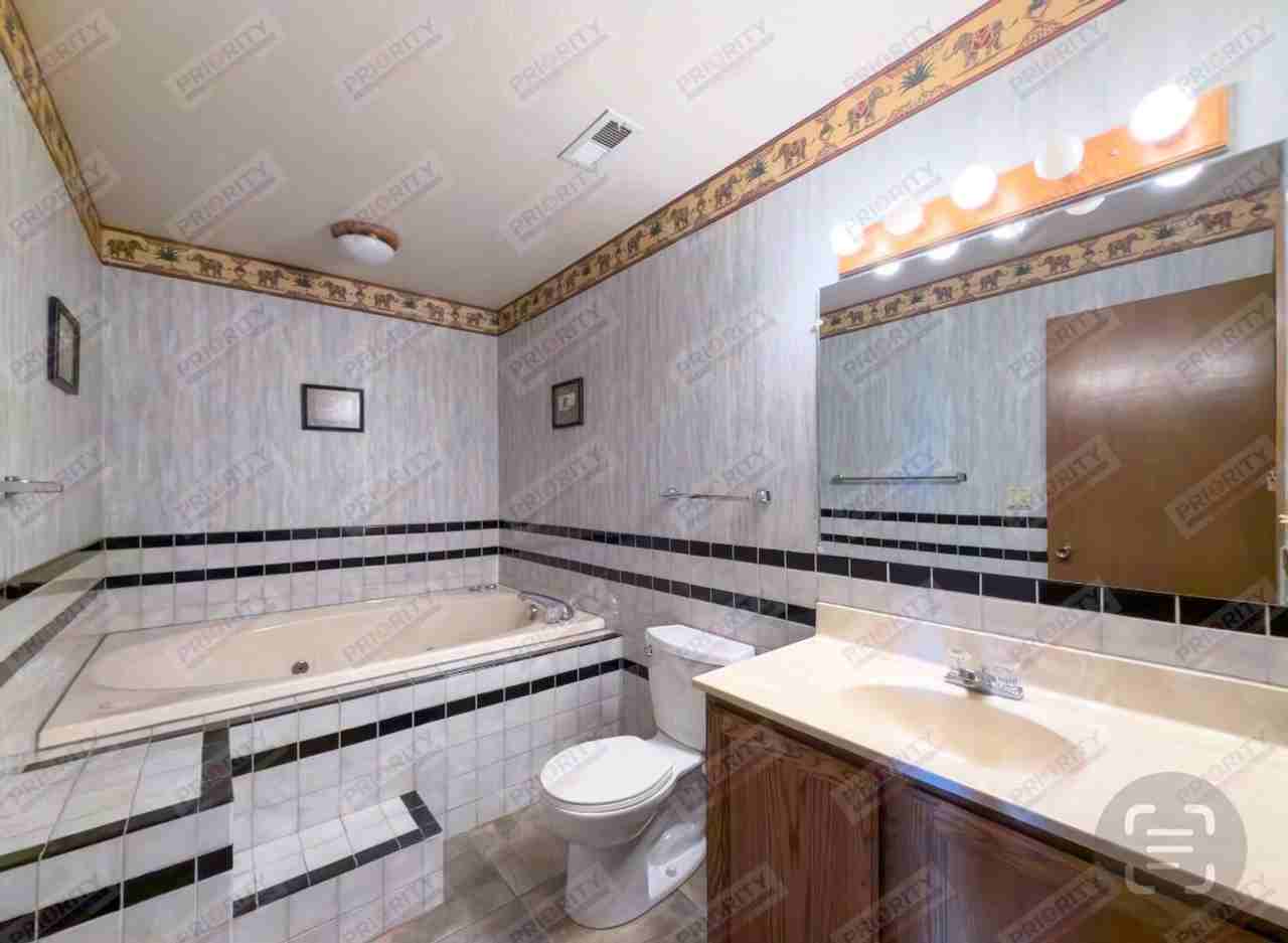 2101 S Autumn Ct - Photo 5 of 18