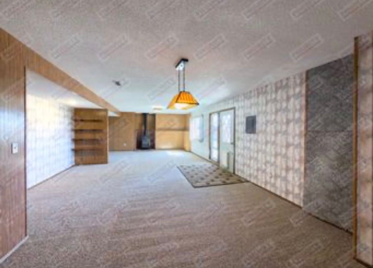 2101 S Autumn Ct - Photo 7 of 18