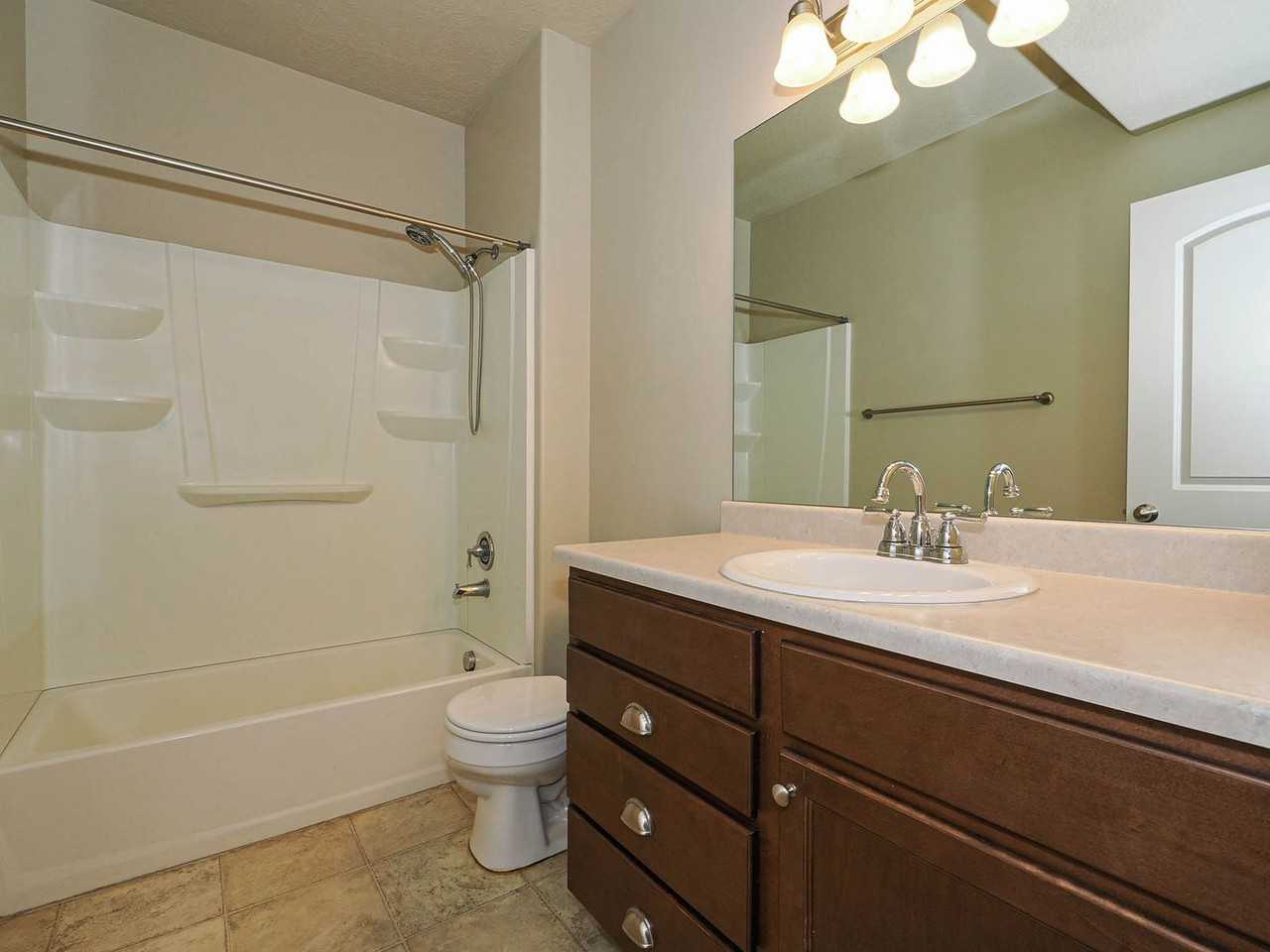 157 E Jordan Ridge Blvd - Photo 3 of 30