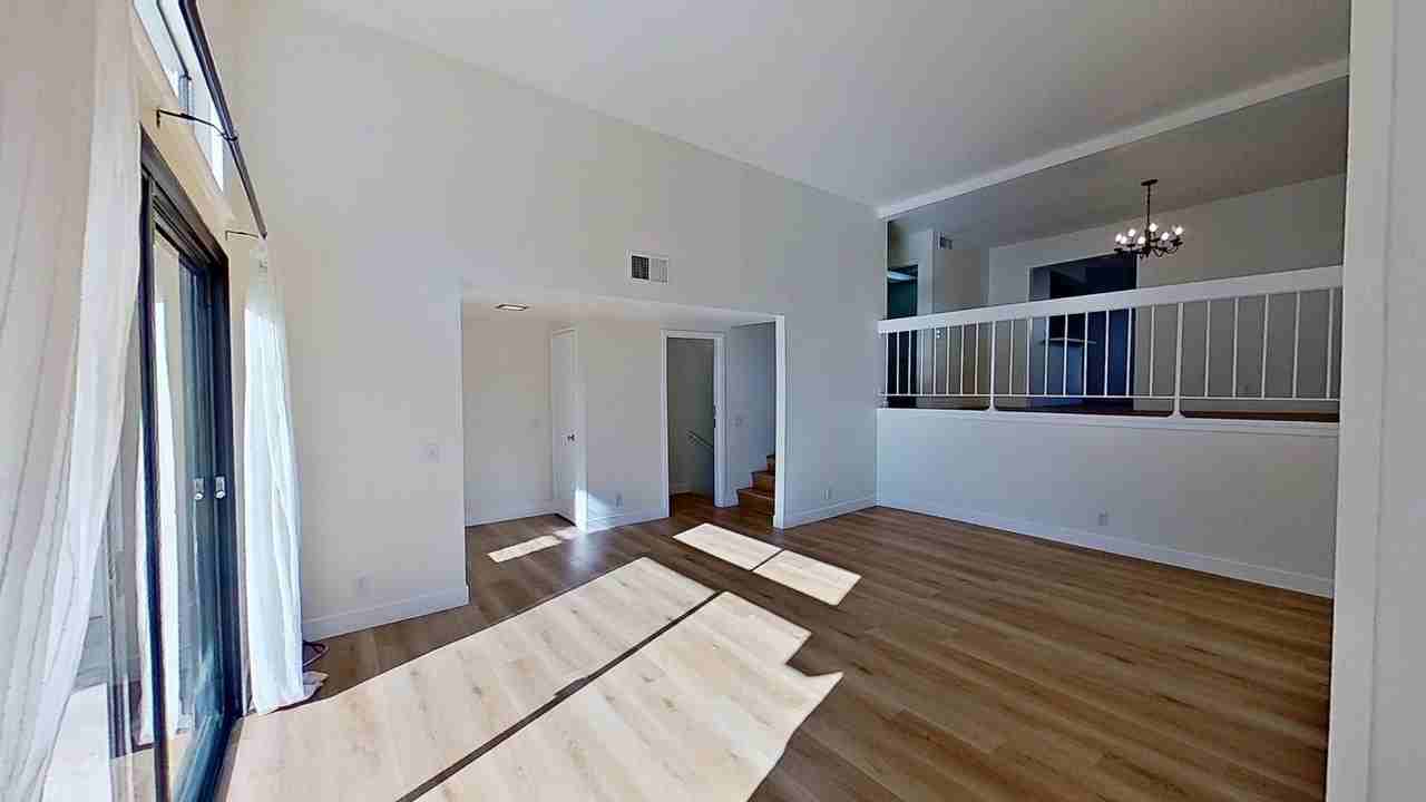 1507 Welldow Ln - Photo 4 of 29