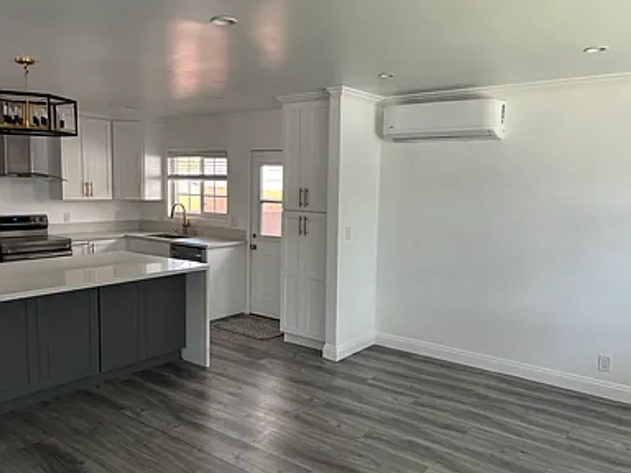 261 Prospect Ave - Photo 6 of 24