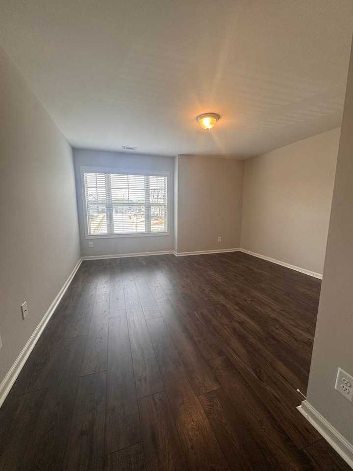 5619 Parkview Ln - Photo 5 of 25