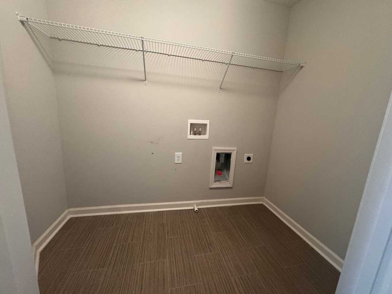 5619 Parkview Ln - Photo 6 of 25