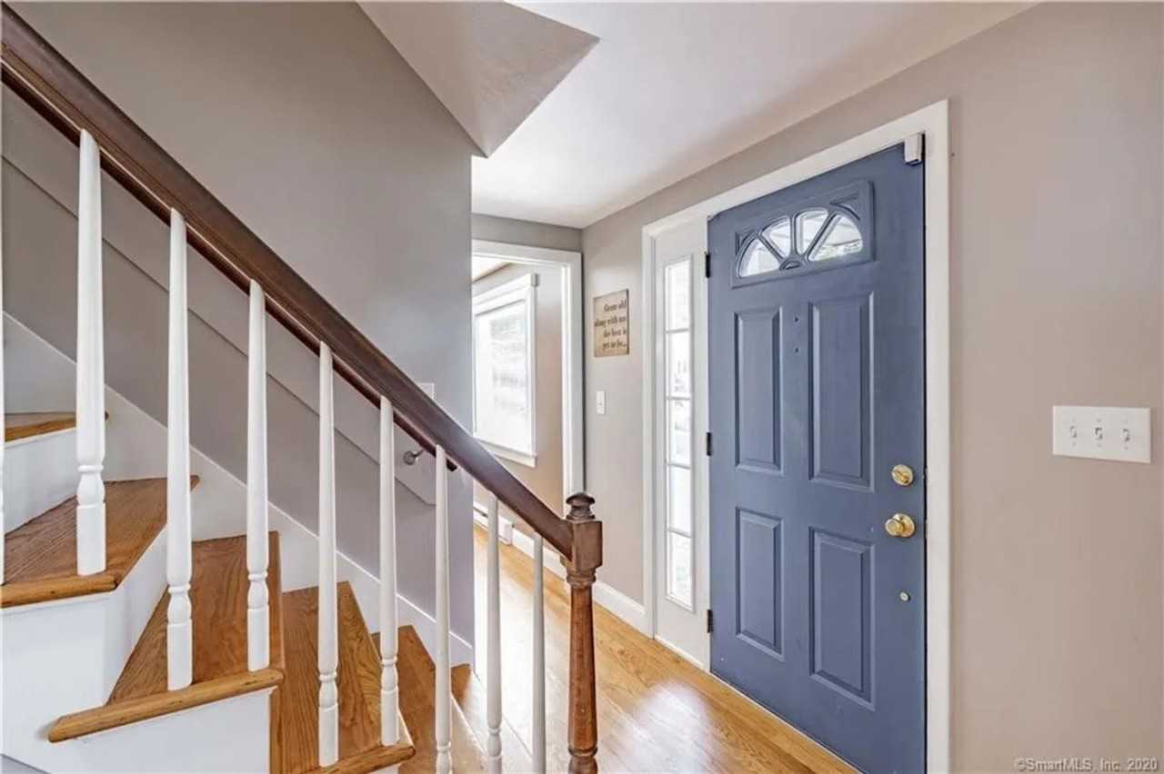 34 Gordon Ave - Photo 6 of 11