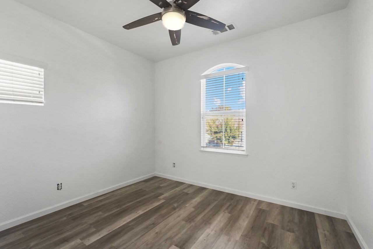 3258 Lemmons St - Photo 7 of 29