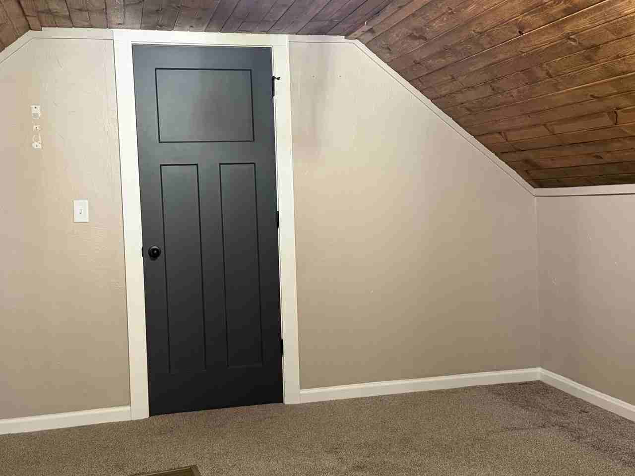 717 15th St Sw - Photo 6 of 8