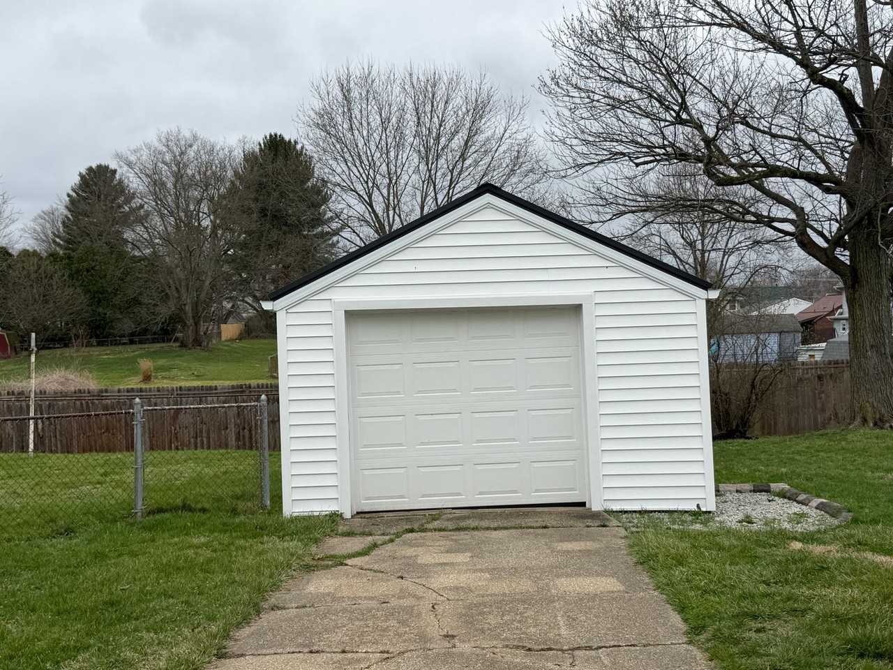 717 15th St Sw - Photo 7 of 8