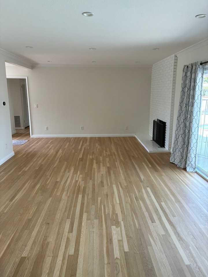 100 W Oakmont Dr - Photo 5 of 9