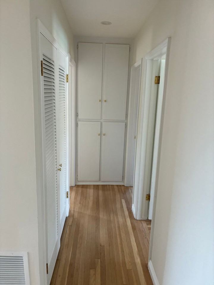 100 W Oakmont Dr - Photo 6 of 9