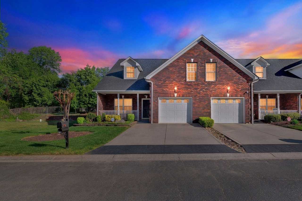 124 Quality Dr - Photo 2 of 17