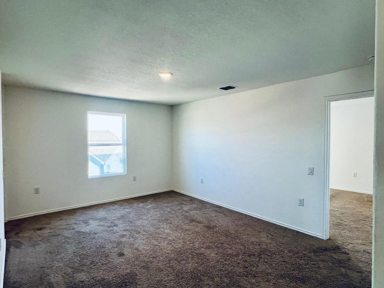 10135 Ana Hts - Photo 6 of 12