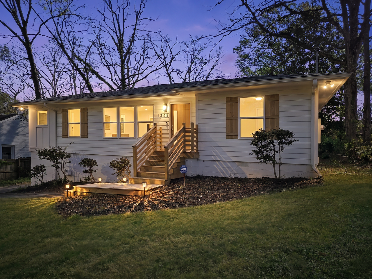 1346 Wichita Dr Sw - Photo 3 of 25