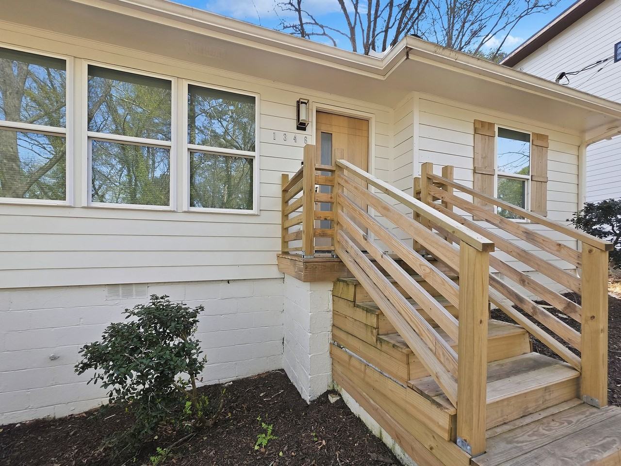 1346 Wichita Dr Sw - Photo 4 of 25