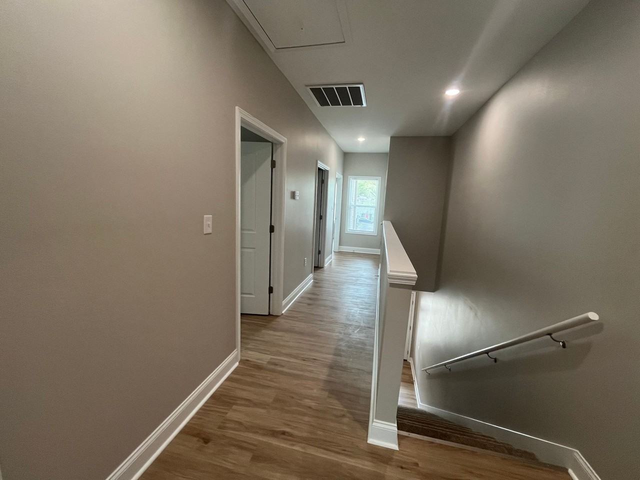 215/217 N Elm St - Photo 5 of 19