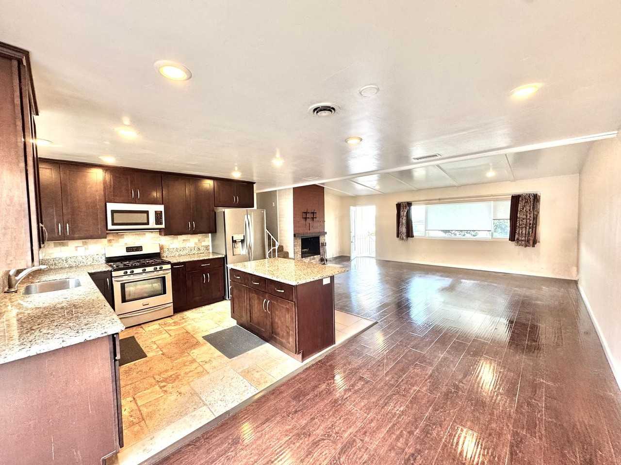 2363 55th St - Photo 3 of 41