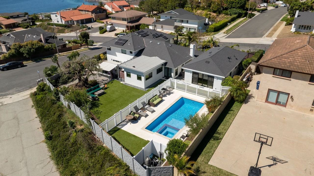 31222 Floweridge Dr - Photo 6 of 39