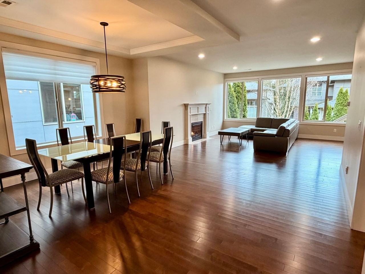 13212 42nd Ave Ne - Photo 4 of 38