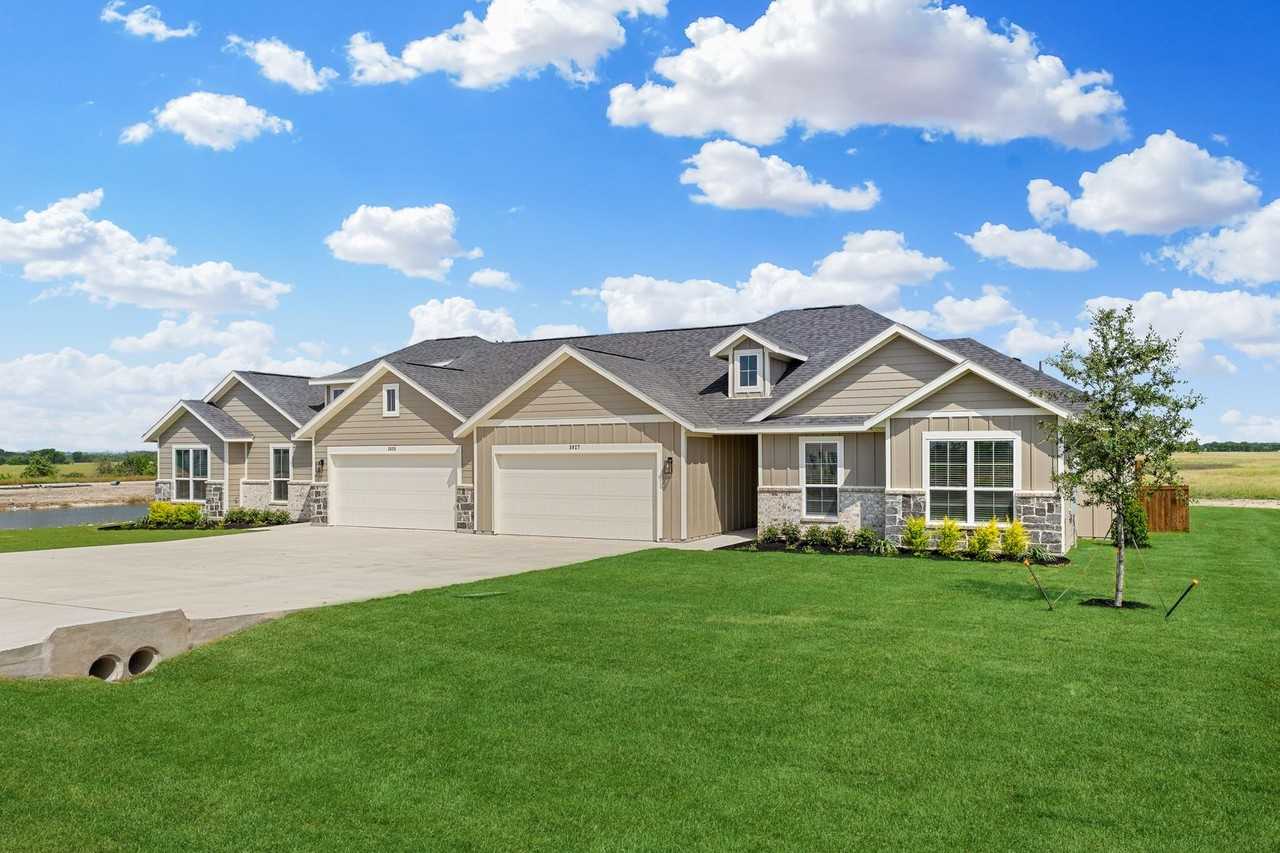 7050 7050 - 7052 Guilford Court - 7052 Guilford - Photo 2 of 26