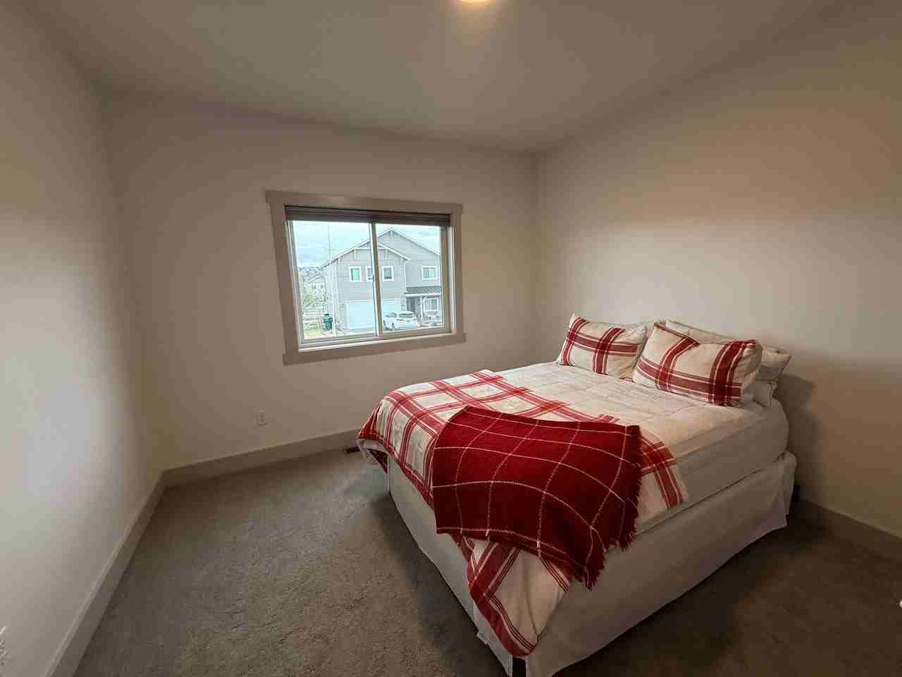 5498 Thimbleberry Loop - Photo 6 of 18